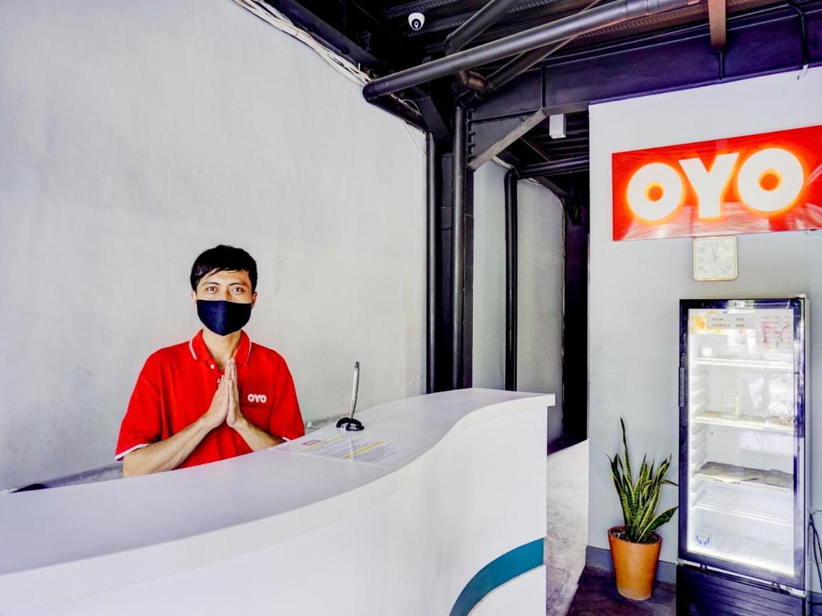 Oyo 1805 Fatmawati Mansion Syariah Hotel Jakarta Buitenkant foto